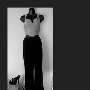 Women's Small/Medium casual Pants Outfit with opened toe pumps (black)